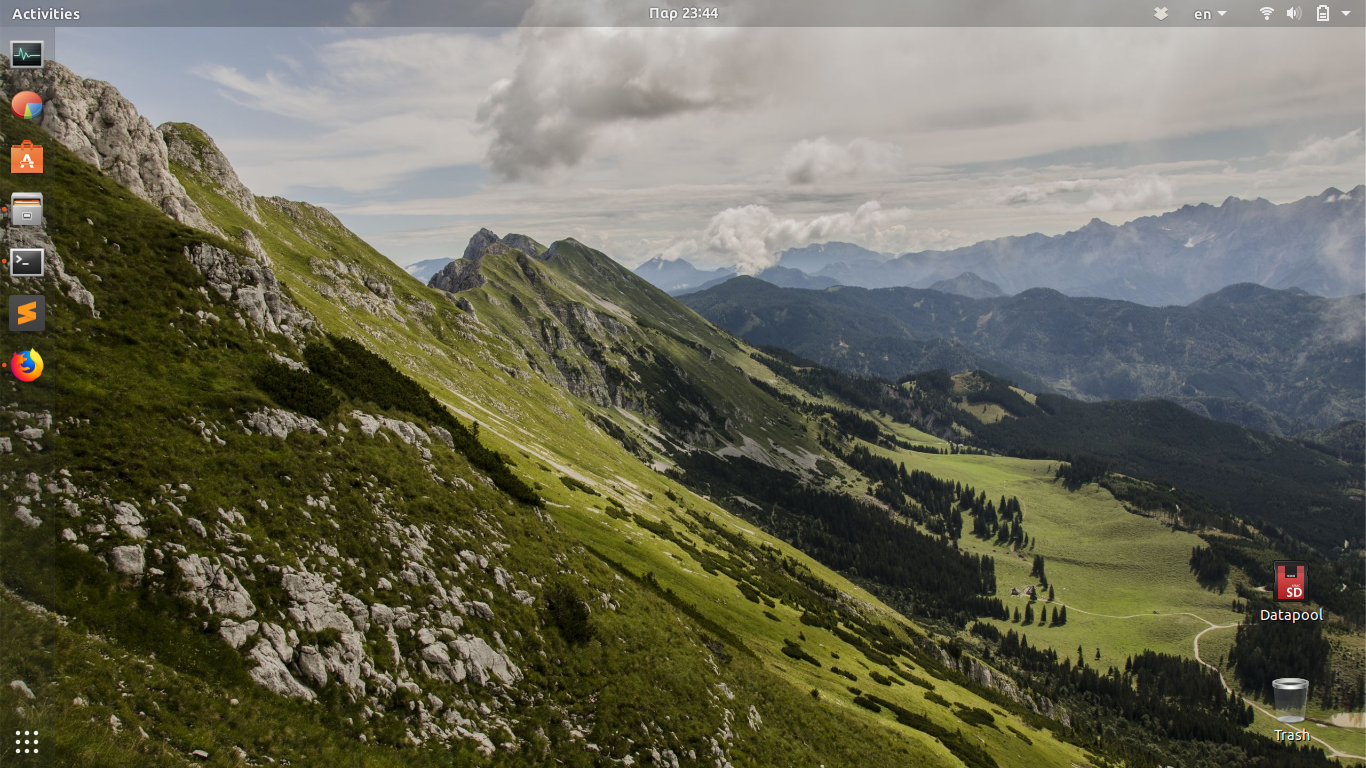 How to automatically set a random Unsplash photo as your Ubuntu